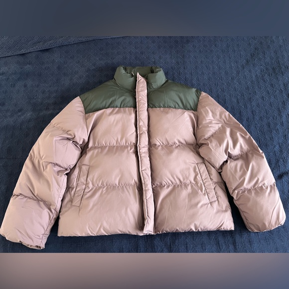 Fabletics Essential Puffer Jacket XL Mauve and Black - Picture 5 of 13
